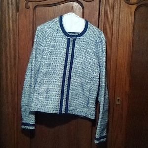 Blue and white long sleeve sweater (207)